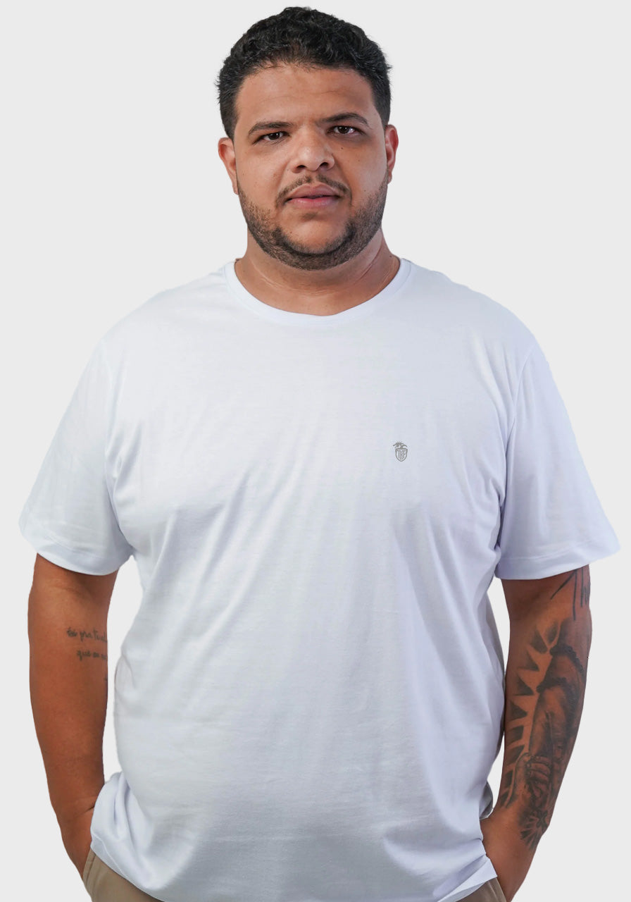 Camiseta Básica Gola Redonda Lisa Plus